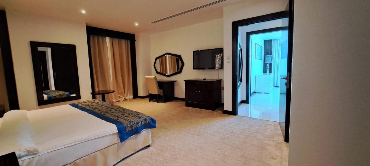 Skyline Apartments Al-Manamah Bagian luar foto